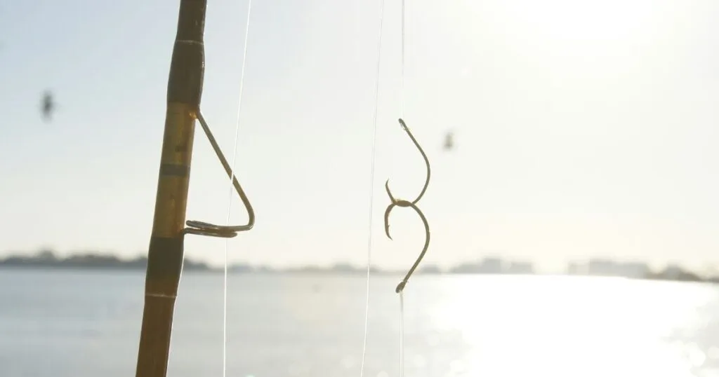 how to attach hooks to nylon